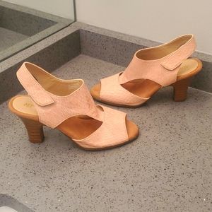 Women's Shoes